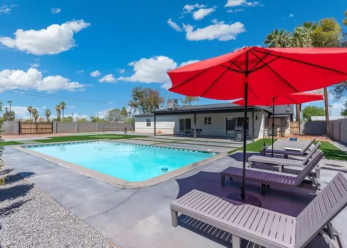 Downtown Pool Pickleball Mini Putt Az Holiday home *