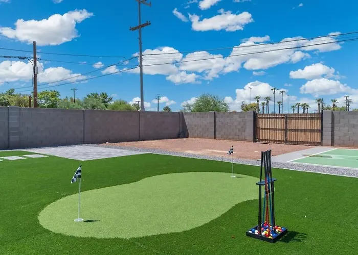 Downtown Pool Pickleball Mini Putt Az Phoenix