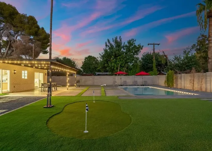 Downtown Pool Pickleball Mini Putt Az Holiday home Phoenix
