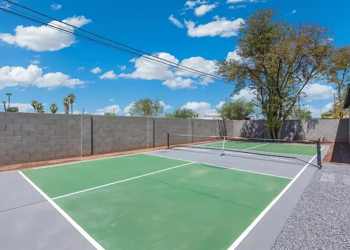 Downtown Pool Pickleball Mini Putt Az * Phoenix