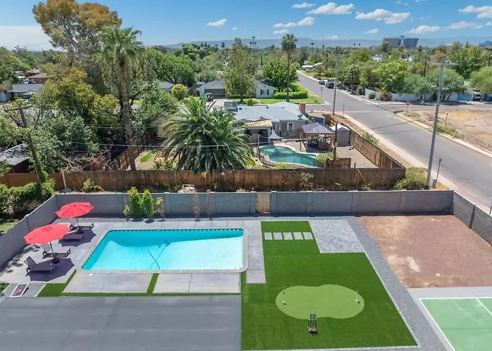 Downtown Pool Pickleball Mini Putt Az Holiday home Phoenix